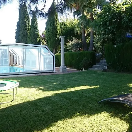 With 4 In Estepona, Malaga, With Wonderful Sea View, Priva Villa *
