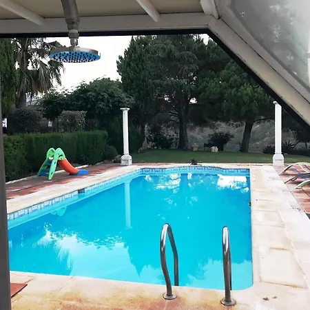 With 4 In Estepona, Malaga, With Wonderful Sea View, Priva *
