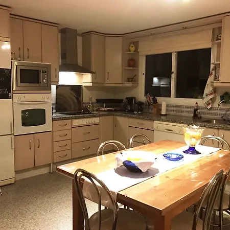 With 4 In Estepona, Malaga, With Wonderful Sea View, Priva Villa *